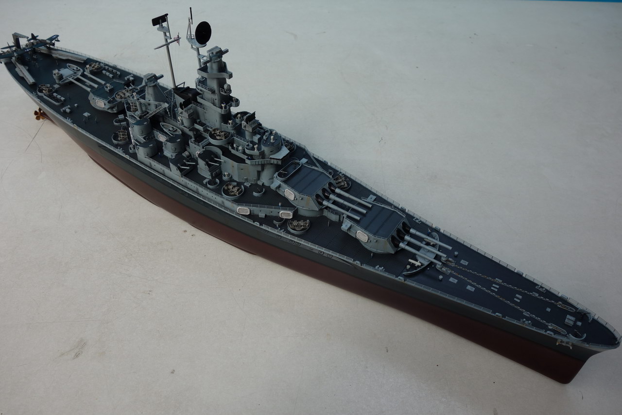 Modellino Nave da Guerra USS Massachusetts BB-59 Scala 1 350